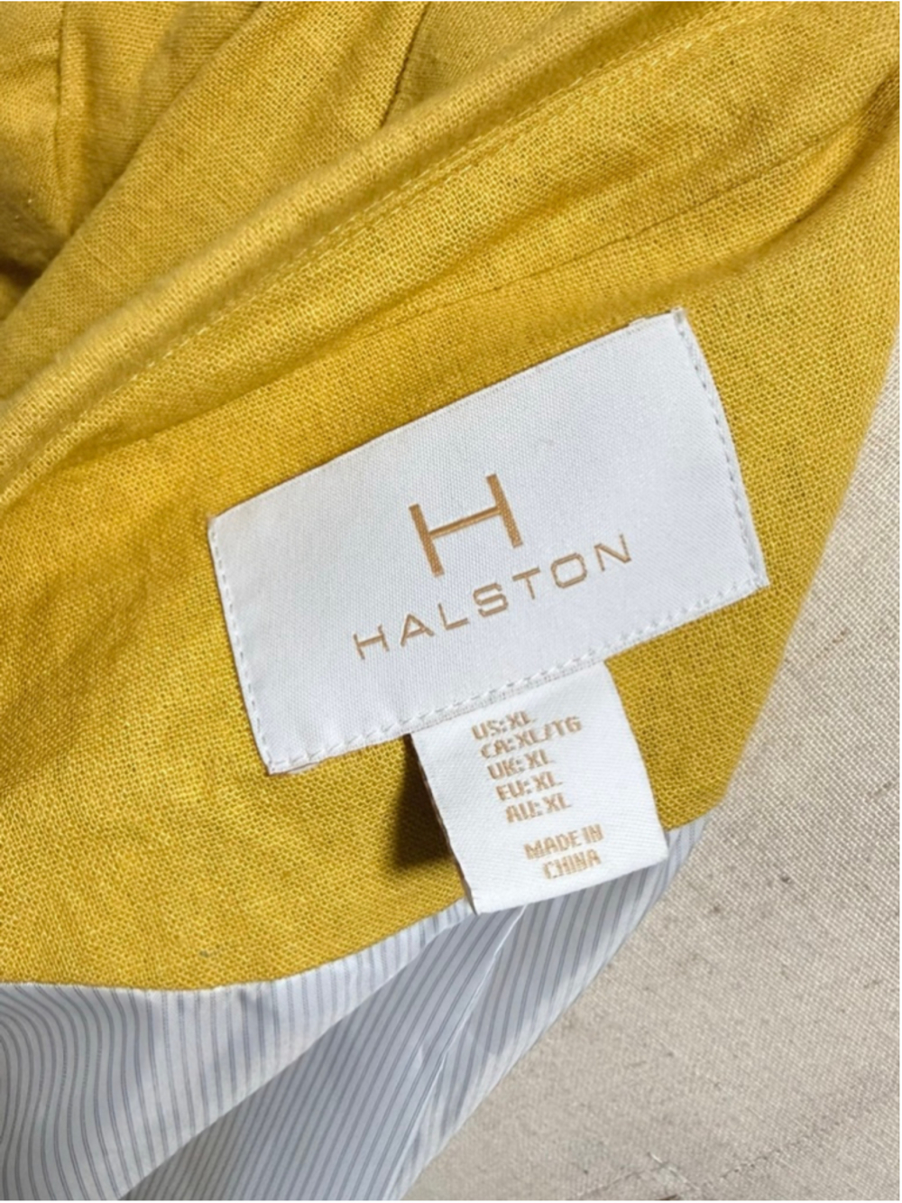 Halston linen-blend double-breasted blazer. Size XL